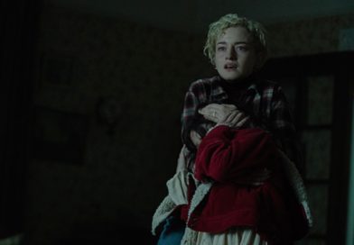 Julia Garner and Matilda Firth in "Wolf Man" (2025)