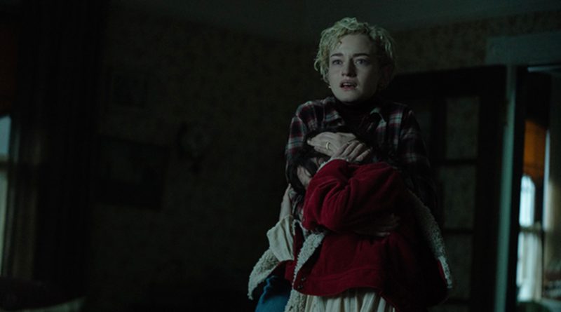 Julia Garner and Matilda Firth in "Wolf Man" (2025)