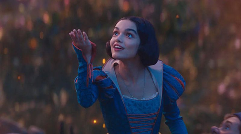 Rachel Zegler in "Snow White" (2025)